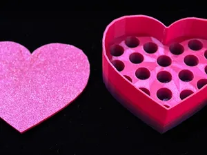 Heart-Shaped 3mL Vial Holder with Lid