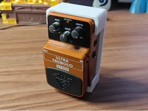 Behringer Pedal Holder for Skadis