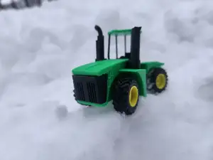 9R tractor 1/64 (working 3 point)