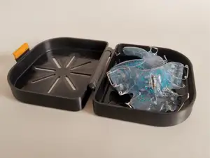 Slim Dental braces case