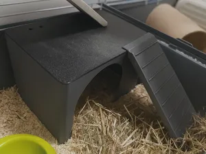 Customizable hamster / guinea pig house with ramp