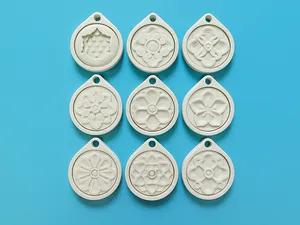Korea Traditional Lotus Pattern Rotating Keychains