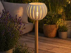 Modernes LED-Windlicht für Garten & Terrasse