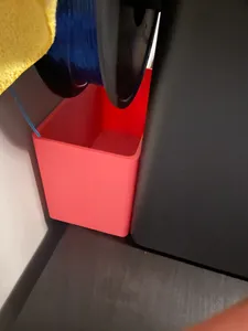 Large Minimal Non-Spillable Poop Chute/Bucket
