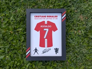 Iconic Jerseys #01: C. Ronaldo Man Utd 07/08