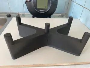 Stand for ceramic bowls for a small dog