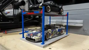 4 Post Car Lift 1/24 Scale for Model Cars