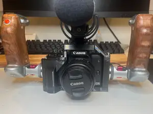 Canon M50 camera cage with Arri Rosette mounts