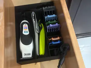 Clipper/Trimmer With Guards Holder - Wahl N More