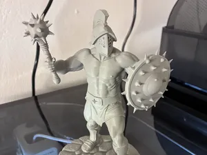 Gladiator mit Keule und Schild