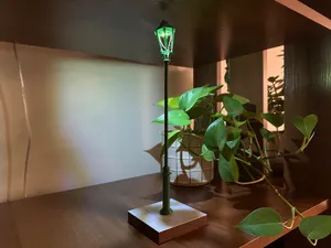Miniature street lamp