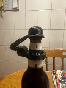 Bottle Helmet Beer / Helm Flaschenhalter Bier