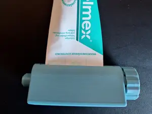 Tubenquetscher Drehbolzen mit Verzahnung