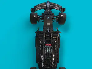 42171 Technic Mercedes-AMG F1 W14 E Wall Mount