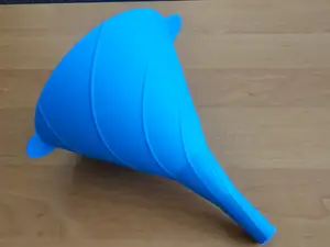 Funnel with air removal