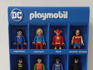 Espositore Playmobil Kinder DC - scaffale
