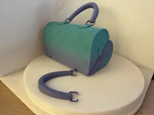 驴家心形手提包