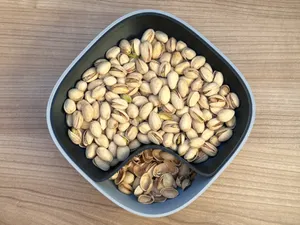 Pistachio Bowl / Pistazien Schale