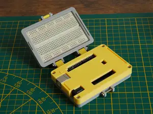 Arduino Uno Case w/ Breadboard Slot