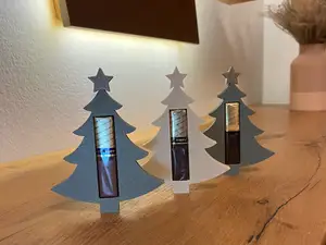 Weihnachtsbaum mit Stern & Merci-Schokolade