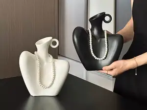 锁骨花瓶Shoulder & Collarbone Vase