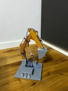 Hydraulic excavator