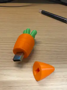 Carrot USB drive