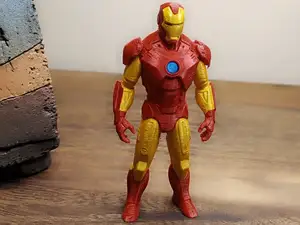 Marvel’s Iron Man – High Detail Desk Toy