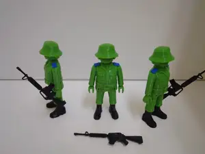 Playmobil Soldier – Figure, Rifle & Canteen