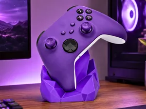 Minimalist Crystal Controller Stand