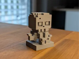 Pixel Squid – Voxel Retro Desk Figurine