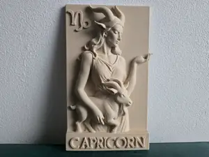 10/12 Capricorn Woman - Zodiac Sign