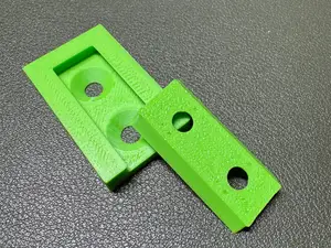 Universal Wall Mount: Medium