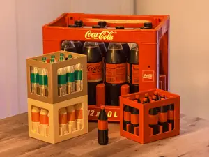 Stackable Soda Crate V2 & Bottles (Scale 1:2.5)