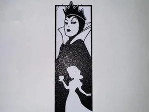 PUNTO LIBRO - LA REINA Y BLANCA NIEVES