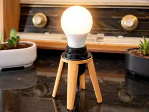 Universeller Fuß / Ständer für Lampen E27 4 Füße