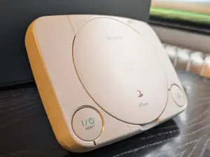 PS One Slim invisible Stand