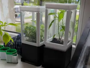 Modern Self-Watering Aquarium Planter
