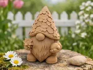 Blumenhut-Gnom aus der Gartenzauberei