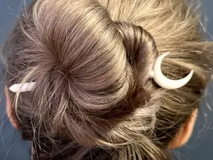 Moon hairpin (Crescent)