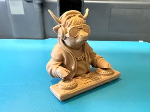 Highland Cow DJ