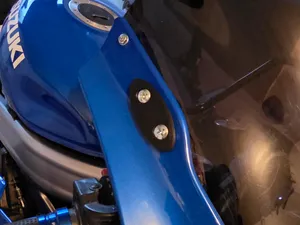 Suzuki RG 125 F Spiegel Abdeckung
