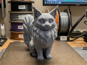 Maine Coon Statue