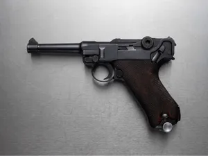 WW2 Luger P08 - Life-Size Cosplay & Display Prop