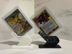 Toploader Display Stand – Angled Corner Holder