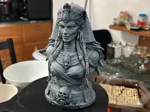 Bust: undead cleopatra - high details