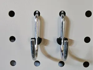 Compact Clip For Pegboard Hooks
