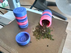 DryPod: Silica Gel Container for Shoes & Filaments