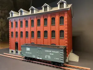 Norwich Factory Warehouse, HO Scale