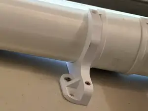 Soporte reforzado para canalón / tubo PVC Ø120 mm